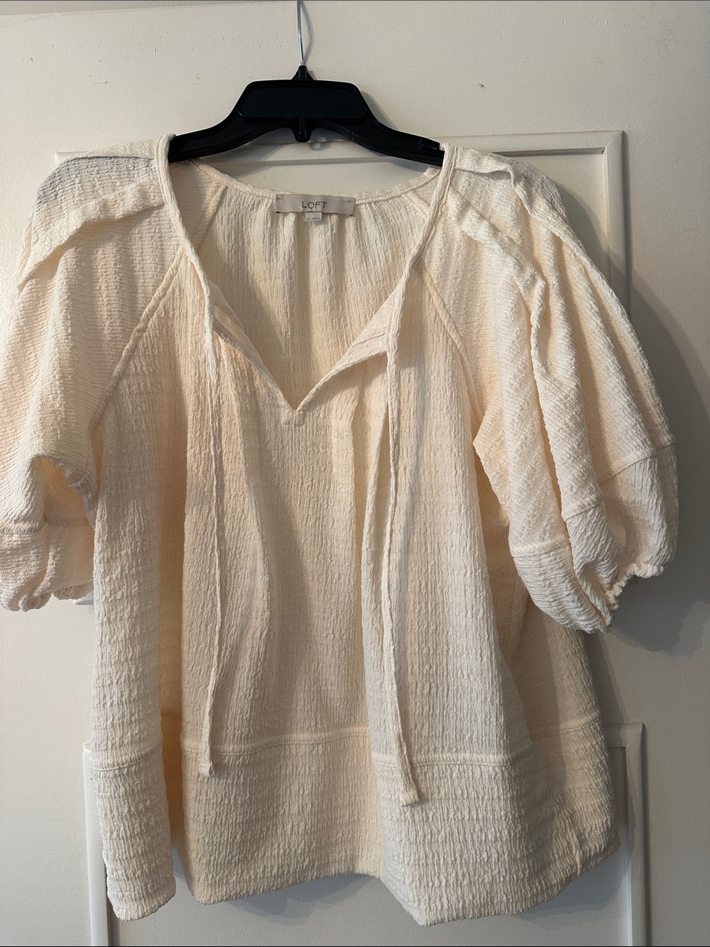 LOFT Cream Gauze V-Neck Tie Balloon Sleeve Tunic